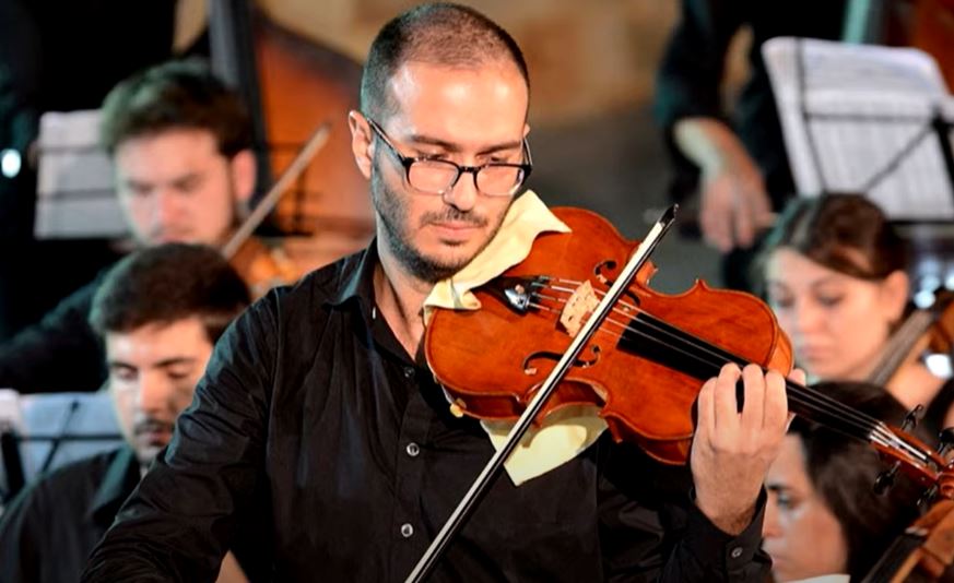 Michael Iskas violinist